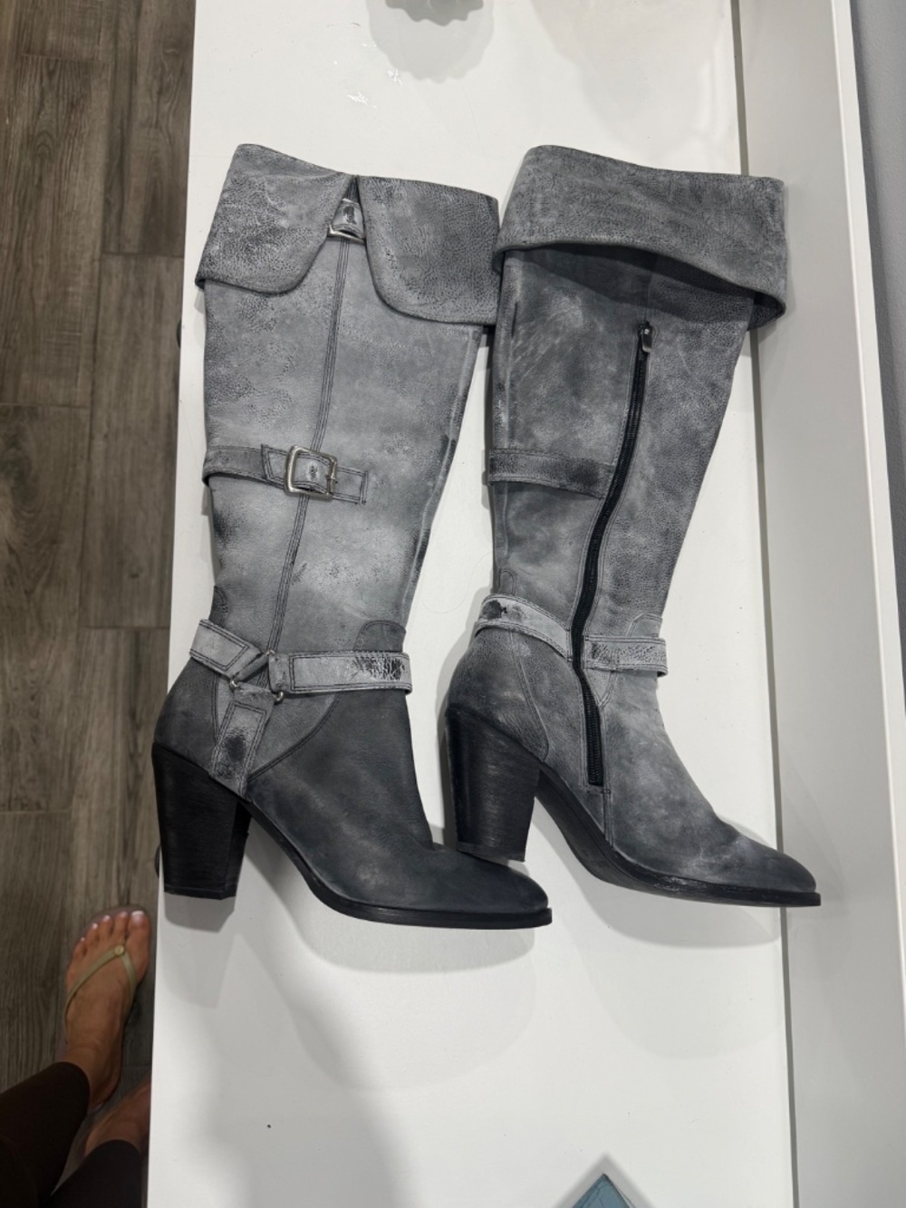 Enzo Angiolino Gray Leather Knee High Buckle Boots Size 8 - Picture 3 of 5